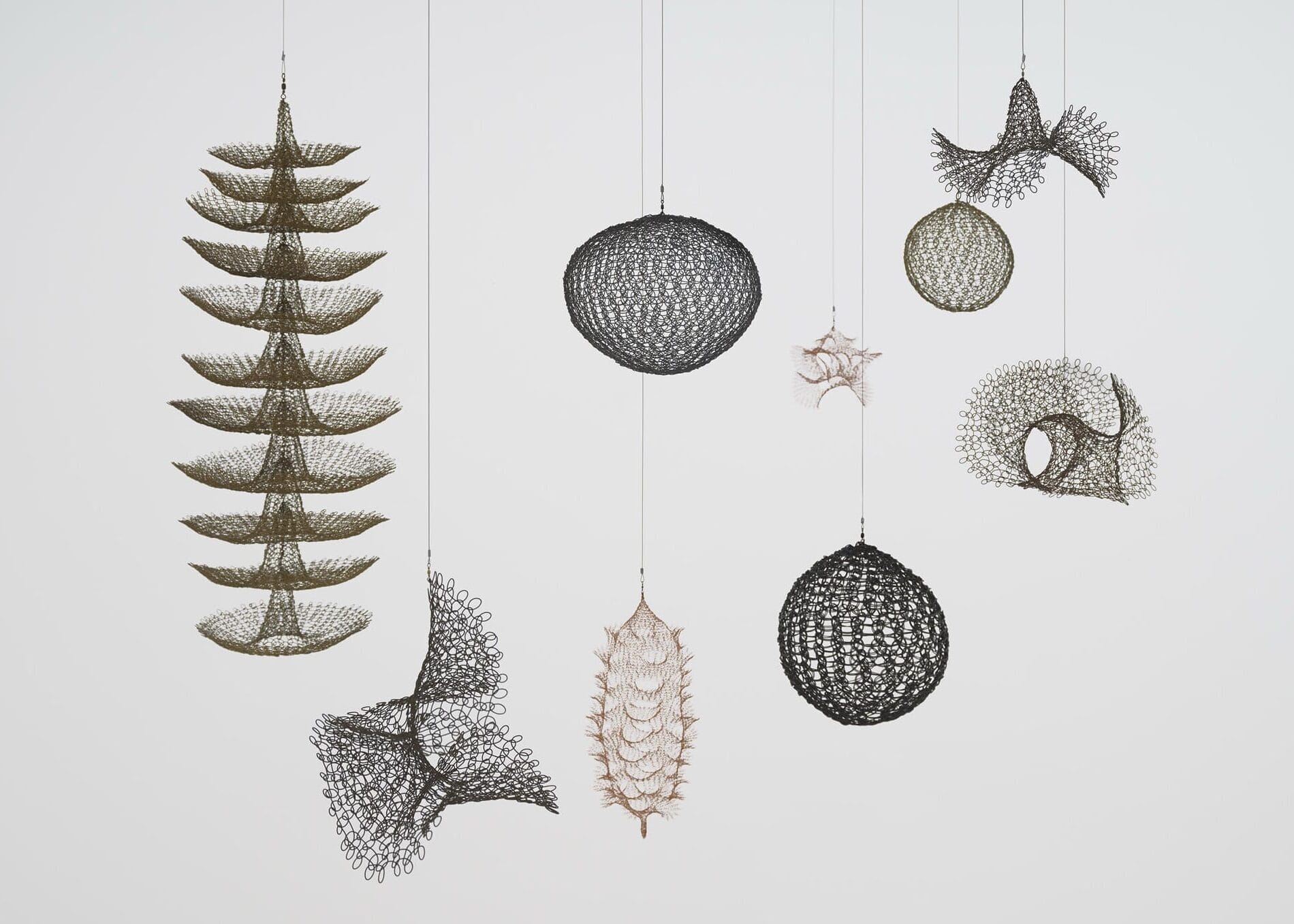 ‘Doing Is Living’ Highlights Five Decades of Ruth Asawa’s Biomorphic Wire Sculptures